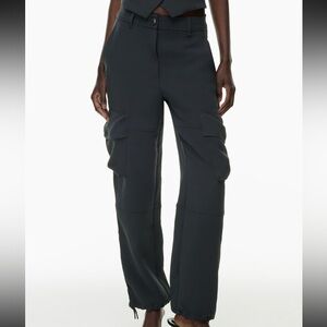 Aritzia Wilfred Project Cargo Pant in Dark Night Navy